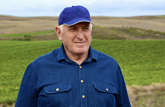 Абдулмуслим Абдулмуслимов поздравил дагестанцев с Днём молодежи