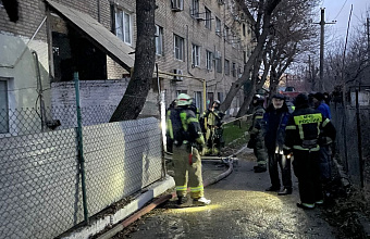 В Махачкале горит общежитие, есть пострадавшие