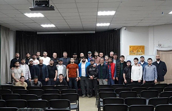 Шамиль Арадахов провел в Москве встречу с выходцами Бежтинского участка