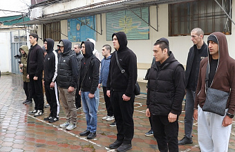 Первые призывники из Дербентского района отправились на службу в армию