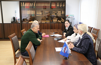 Елена Павлюченко провела прием граждан в Кизляре