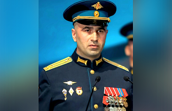 Сергей Меликов поздравил Абдулазиза Шихабидова с назначением на должность командира 76-й гвардейской десантно-штурмовой дивизии