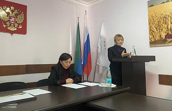 Депутат Асият Алиева посетила Аграрный колледж в Дагестанских Огнях