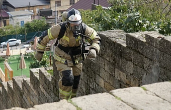 Самые быстрые и выносливые пожарные определились в Дагестане