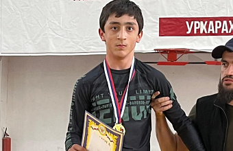 Юный кайтагский спортсмен с ОВЗ занял 1-е место в соревнованиях по грэпплингу