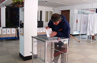 Аксакал из Казбековского района Шиявдин Яндаев проголосовал в Дылыме