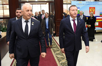 Заур Аскендеров и делегация дагестанского парламента принимают участие в конференции Северо-Кавказской Парламентской Ассоциации