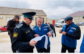 Судприставы и газовики провели совместные рейды по должникам в селе Карабудахкенте