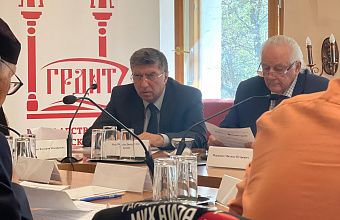 Гендиректор ансамбля «Лезгинка» участвовал в работе круглого стола в Москве