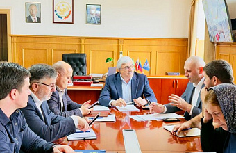 В Новолакском районе обсудили вопросы развития муниципалитета