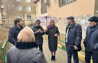 Депутаты Советского района Махачкалы встретились с жителями многоквартирного дома