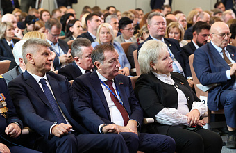 Заур Аскендеров принял участие в пленарном заседании X Парламентского форума «Историко-культурное наследие России»