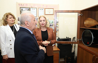 В Детской музыкальной школе №1 Дербента обновили парк музыкальных инструментов