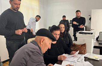 В Южно-Сухокумске прошел личный прием граждан с представителями УФНС