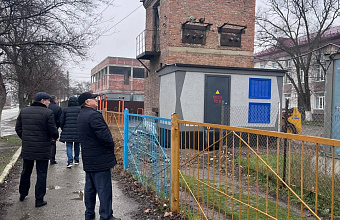 Единороссы Кизилюрта проверили ход строительства нового корпуса к школе