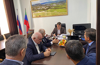 Героев России принял врио главы Карабудахкентского района