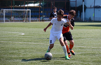 В Махачкале прошли футбольные матчи Первенства России