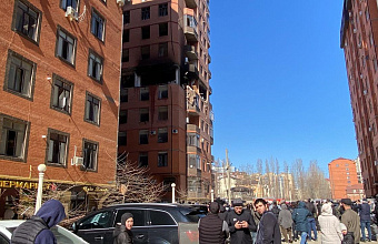 В жилом многоквартирном доме Махачкалы прогремел сильный взрыв
