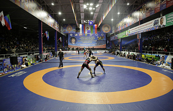 В Хасавюрте проходит международный турнир по вольной борьбе