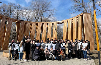 Волонтёры Сбера высадили триста деревьев в Эльтавском лесу