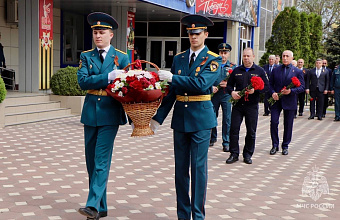 В МЧС Дагестана почтили память погибших при исполнении служебного долга