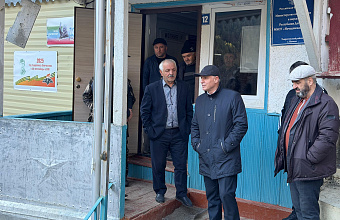 Глава Тляратинского района с рабочим визитом посетил поселения Начада и Чадаколоб