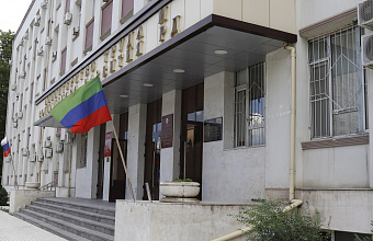 Минтруд РД обеспечил более 6,5 тыс. маломобильных граждан комфортными условиями для голосования