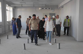 Депутат НС РД Елена Павлюченко проинспектировала две строящиеся школы в Кизилюртовском районе