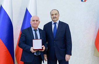 Гебеку Конакбиеву присвоено звание «Народный писатель Республики Дагестан»