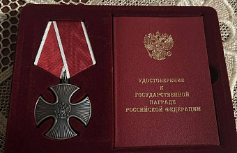 Военнослужащего из Каякентского района наградили орденом Мужества и Георгиевским крестом
