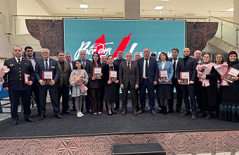 Директору Реабилитационного центра Избербаша вручили награду за организацию гуманитарных акций для участников СВО