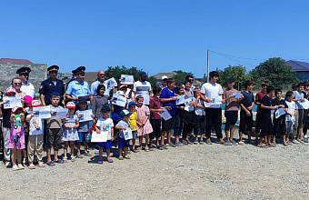 Подросткам из Социально-реабилитационного центра Кизилюрта рассказали о правилах поведения на водных объектах