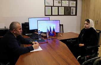 В Казбековском районе создают доступную среду для жительницы с ОВЗ