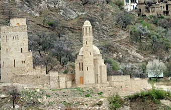 Ватан. Памятник дагестанской победе