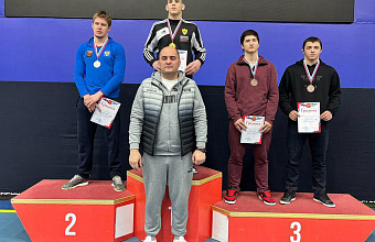 Дагестанские борцы завоевали 24 путевки на Первенство России