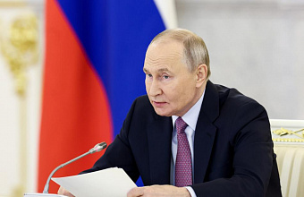 Путин открытками поздравил ветеранов с 80-летием Победы