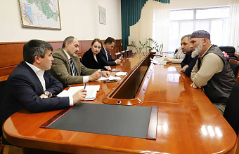 Яхья Бучаев провел выездной прием граждан в Табасаранском районе