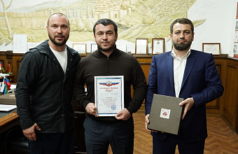 Глава Дербента встретился с представителями Федерации бокса России