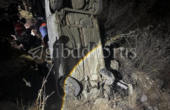 В Дагестане «LADA Kalina» с 3 людьми упала с 250-метрового обрыва