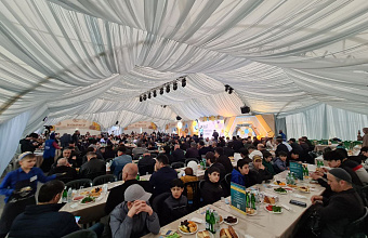 В шатре Рамадана в Москве прошел «Вечер Дагестана»