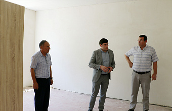 В Кайтагском районе продолжается капитальный ремонт учебного корпуса Маджалисской СОШ