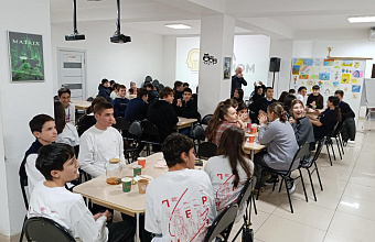 В Махачкале завершился фестиваль «Игра с Умом»