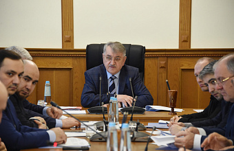 Поддержка граждан за особые заслуги: депутаты готовятся внести изменения в республиканский закон