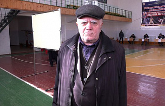 Заслуженный ветеринарный врач Ахмадкади Юсуфов проголосовал на выборах Президента РФ