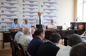 Глава МВД Дагестана встретился со студентами ДГУ