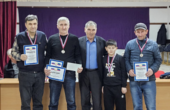 Салман Юнусов из Хасавюрта победил в Кубке Дагестана по русским шашкам