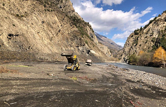 В двух горных районах Дагестана идут работы по очистке дорог