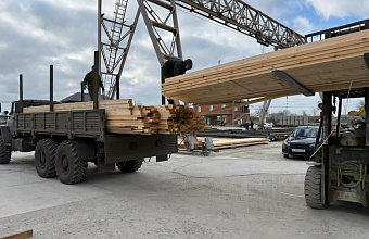 Из Кизлярского района в зону СВО отправили строительные материалы