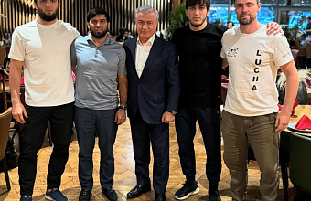 Дагестанские борцы получили от мецената по 1 млн рублей за победу на Первенстве мира