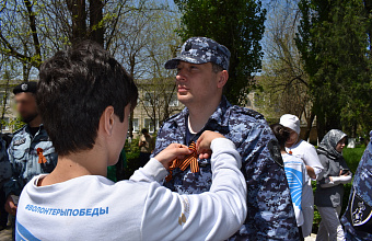 Росгвардейцы Дагестана поддержали акцию «Георгиевская ленточка»